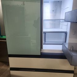 New Bespoke Four-door Refrigerator 