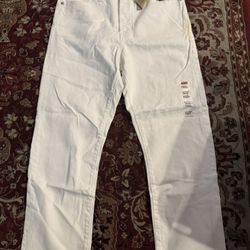 Women’s Levi’s Wedged Straight Size 32 Waist 28 Length White