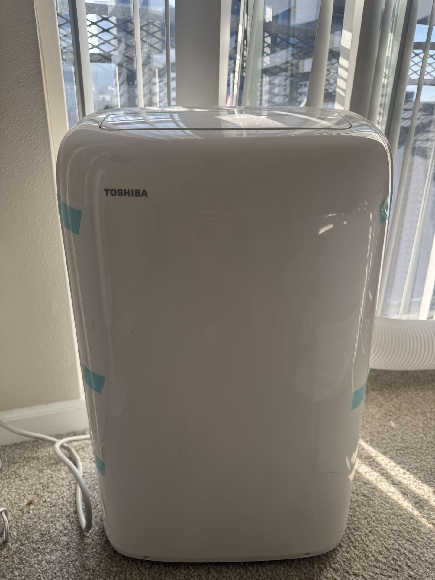 Toshiba 12,000 BTU Smart Portable AC