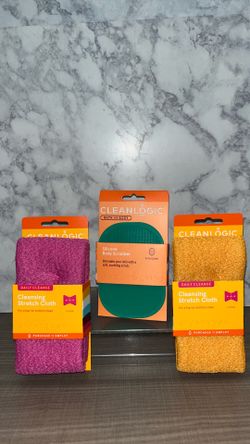 Brand NEW!!! 🛀    CleanLogic Bath & Body Accessories - Cleansing Stretch Cloths & Silicone Body Scrubber(((PENDING PICK UP TODAY)))