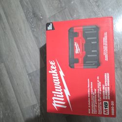 M18 MILWAUKEE VACUUM 