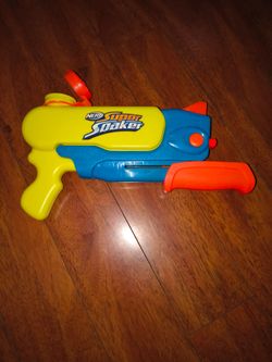 Nerf super soaker