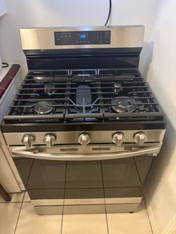 Samsung 30 in. 5-Burner Freestanding Smart Gas Range in Stainless Steel with No Preheat AirFry and Wi-Fi Enabled Convection