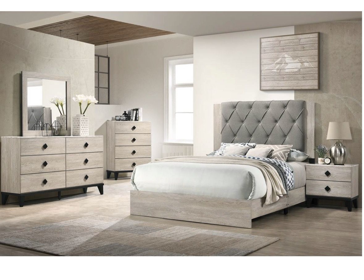 4- Pc Bedroom set Dresser,Mirror Nightstand (1) Queen size bed frame Not including Mattress and Box Sp