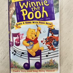 Winnie The Pooh Sing A Song With Pooh Bear