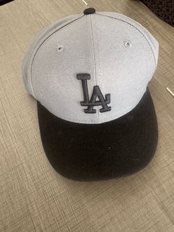 LA HAT