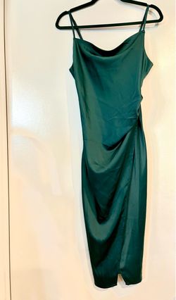 Lulu’s Emerald Satin Cowl Neck Midi Dress