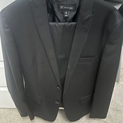 International Concepts Suit Set