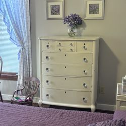 Beautiful Antique Chest of Drawers White Distressed Dove-Tailed Wood Bedroom
