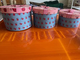 Adorable set boxes