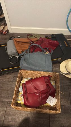 Shoes, clothes, purses for sale moving everything must go