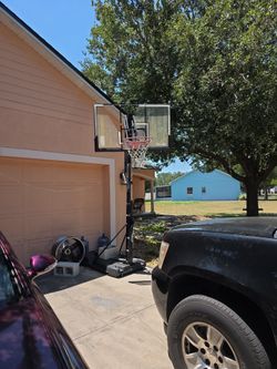 Basketball goal