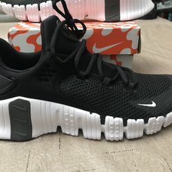 WMNS Nike Renew ride