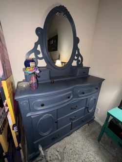 Dresser