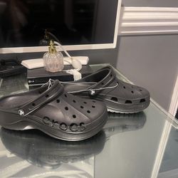 New Black Crocs, Size 9