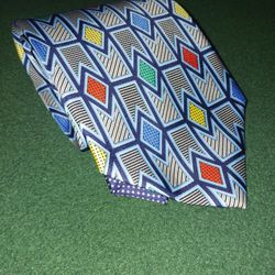 V 2 By Versace Tie.