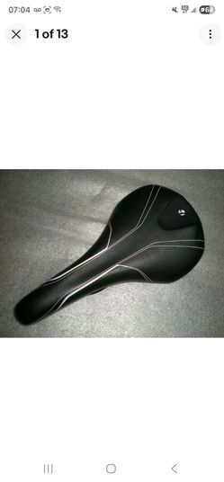 Bontrager Road Racing Bike Cycling Bicycle Seat Saddle Black / White