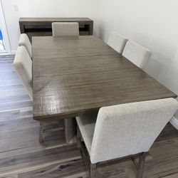 Dinning Table