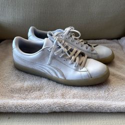 Puma Sneakers