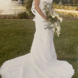 WEDDING DRESS Size 8