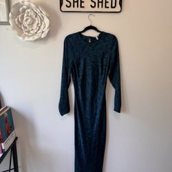 Satin midi dress. Brend: Leith