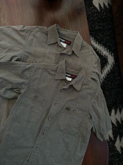 Wrangler Riggs Workwear Short Sleeve Button Down Shirts (Medium | 2 Shirts)