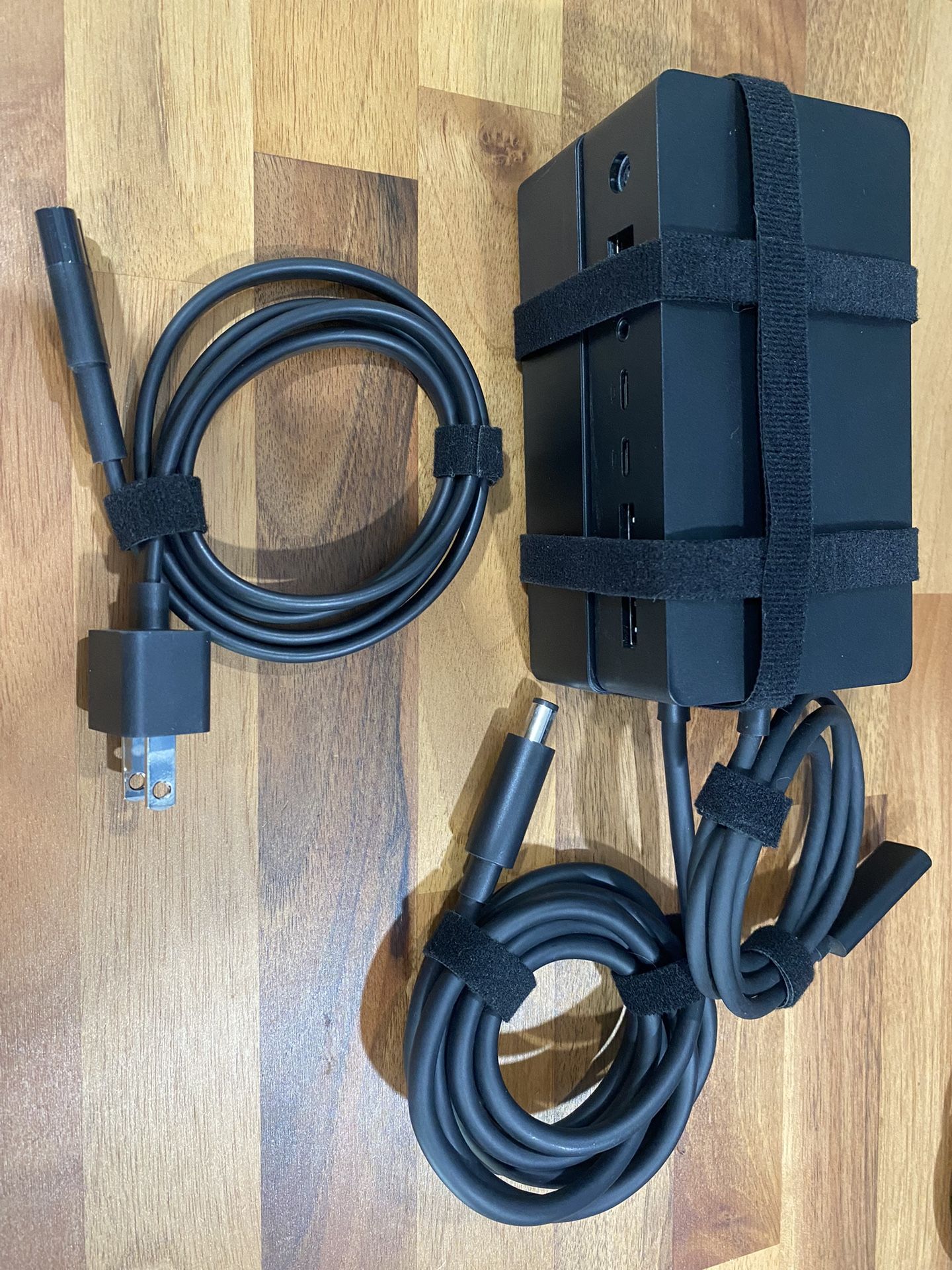 Microsoft Surface Dock 2 For Next Gen Ports
