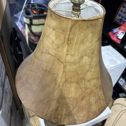 ANTIQUE PINEAPPLE LAMP