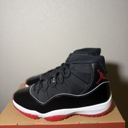 Size 11 Nike Jordan 11 Bred 