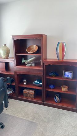 Very Nice 4 piece Cherry shelving display unit, Quality Made ❤️Can help with Delivery 🚚
