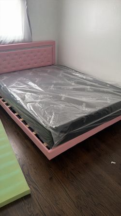 Queen Classic mattress 10” thick