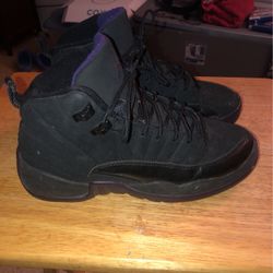 Jordan 12 Blk/purple