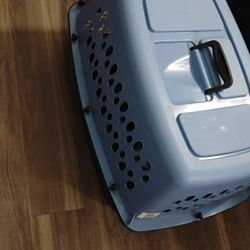 Pet Crate Brand New  25$