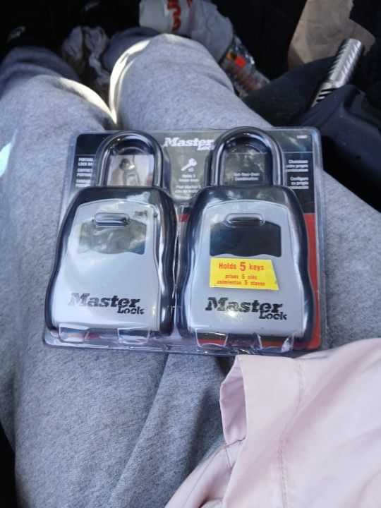 Brand NEW Master Lock PortAble Lock Box