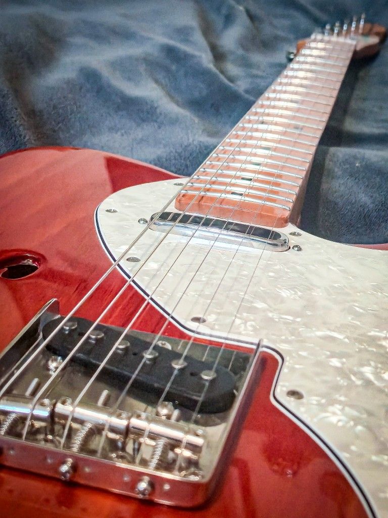 Squier Classic Vibe 60s Telecaster Thinline electric guitar 6 string