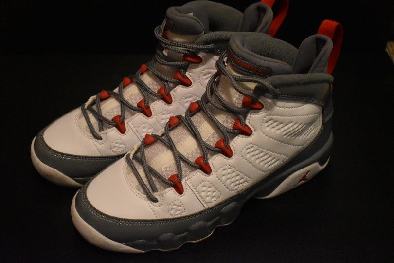 Jordan 9 "Fire red"
