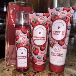 Bath & Body Works Strawberry Pound Cake Set 