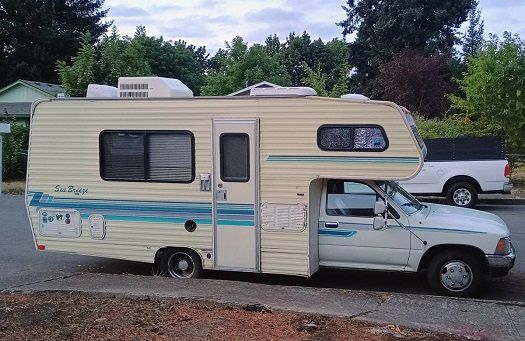 Vintage Toyota Class C Sea breeze