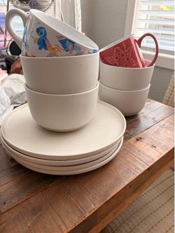 Free dishes and mugs