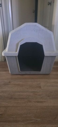 Dog house