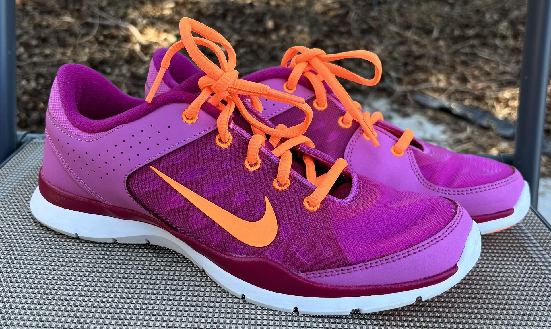 Nike Women's Flex Trainer 3 Rd Violet/Atmc Orng/Brght Mgnt Training Shoe 8.5