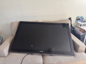 Samsung Flat Screen TV