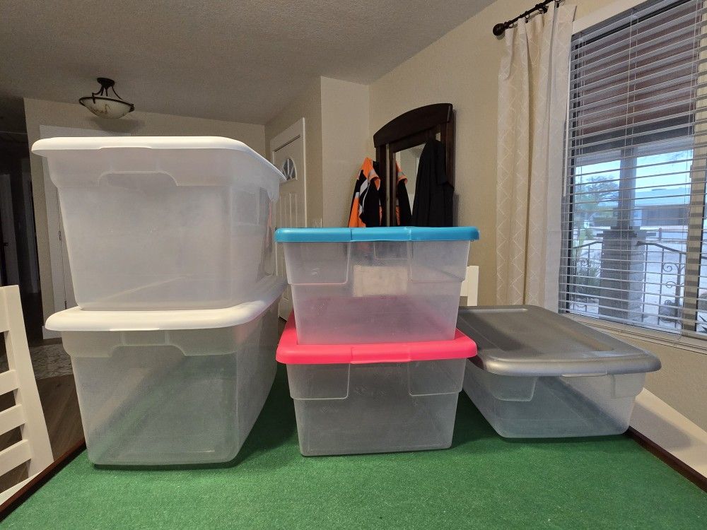 Sterilite Storage Bins w/Snap On Lids