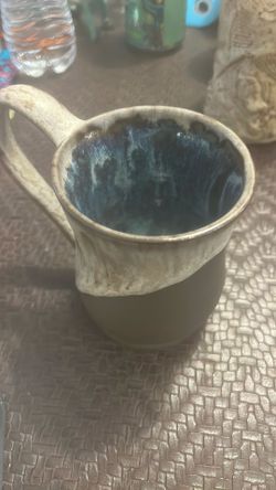 Pottery mug