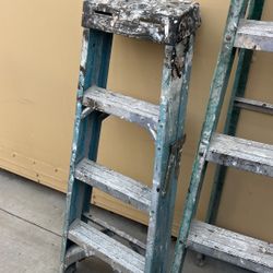LADDERS 