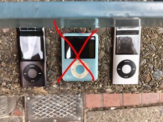 3 iPods all working