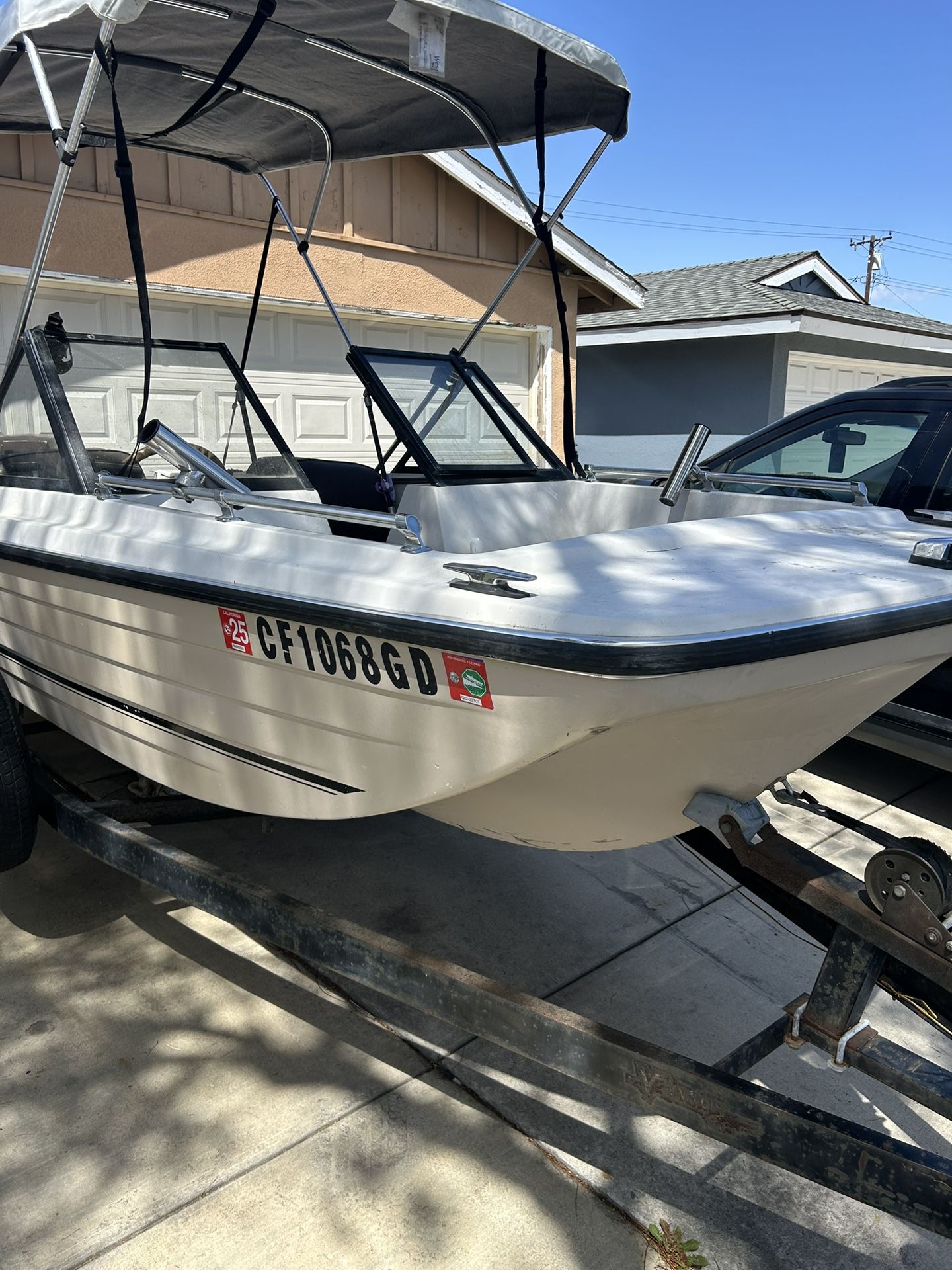 1977 Seaswirl Boat