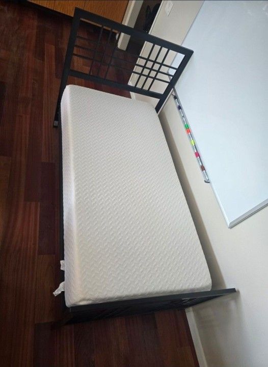 Twin Bed & Frame Set