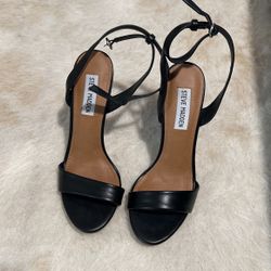 Steve Madden Reno Sandal