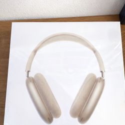 airpod maxes brand new 